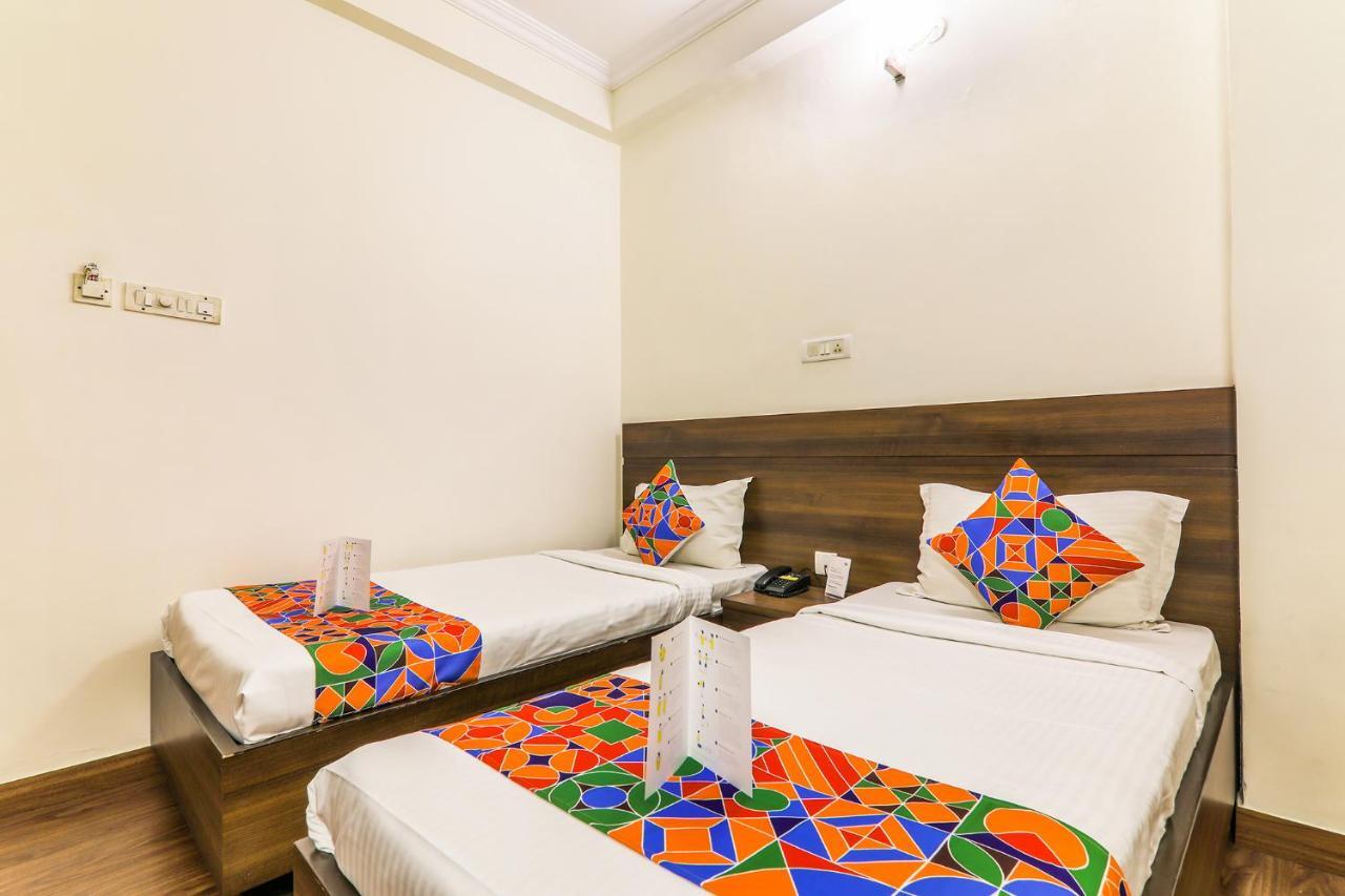 Fabhotel Royal Star Chennai Exteriör bild