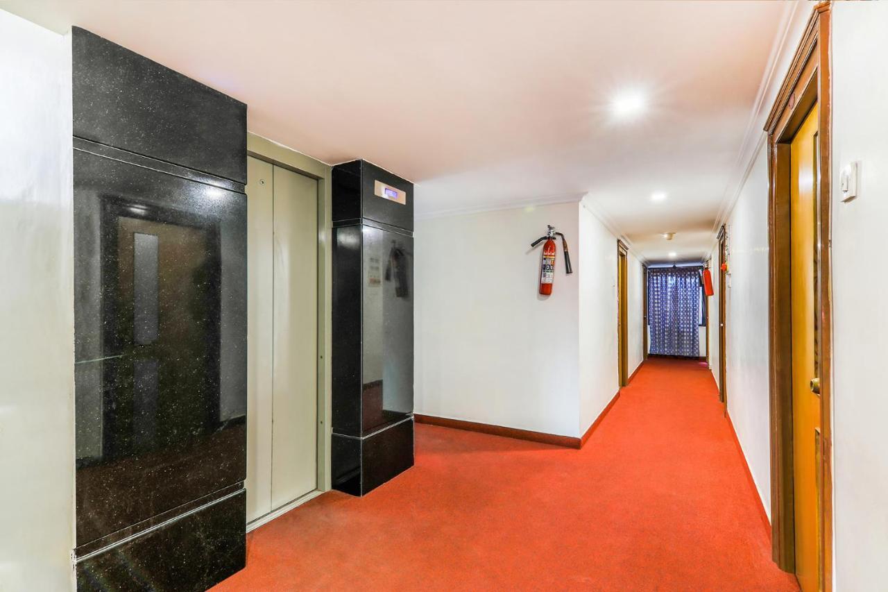 Fabhotel Royal Star Chennai Exteriör bild